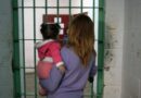 Mujeres junto a sus hijos sobreviven en recintos penales del Estado
