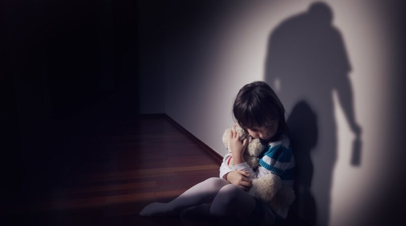 El acoso sexual a menores de edad acecha en Bolivia. Siete de cada 10 adolescentes están expuestos a riesgos permanentes en redes sociales